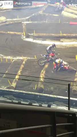 Women enduro is lwk a joke 😭✌️#nottryingtobesexist#jokes#dirtbikes#tuff#cool