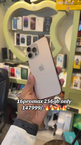 #iphone #iphoneinpokhara #usedmobile1 #decomobile #applecare contact9805832324🔥🔥🔥🔥