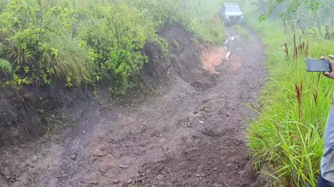 Protejer y servir haciendo off road#palosnfrens