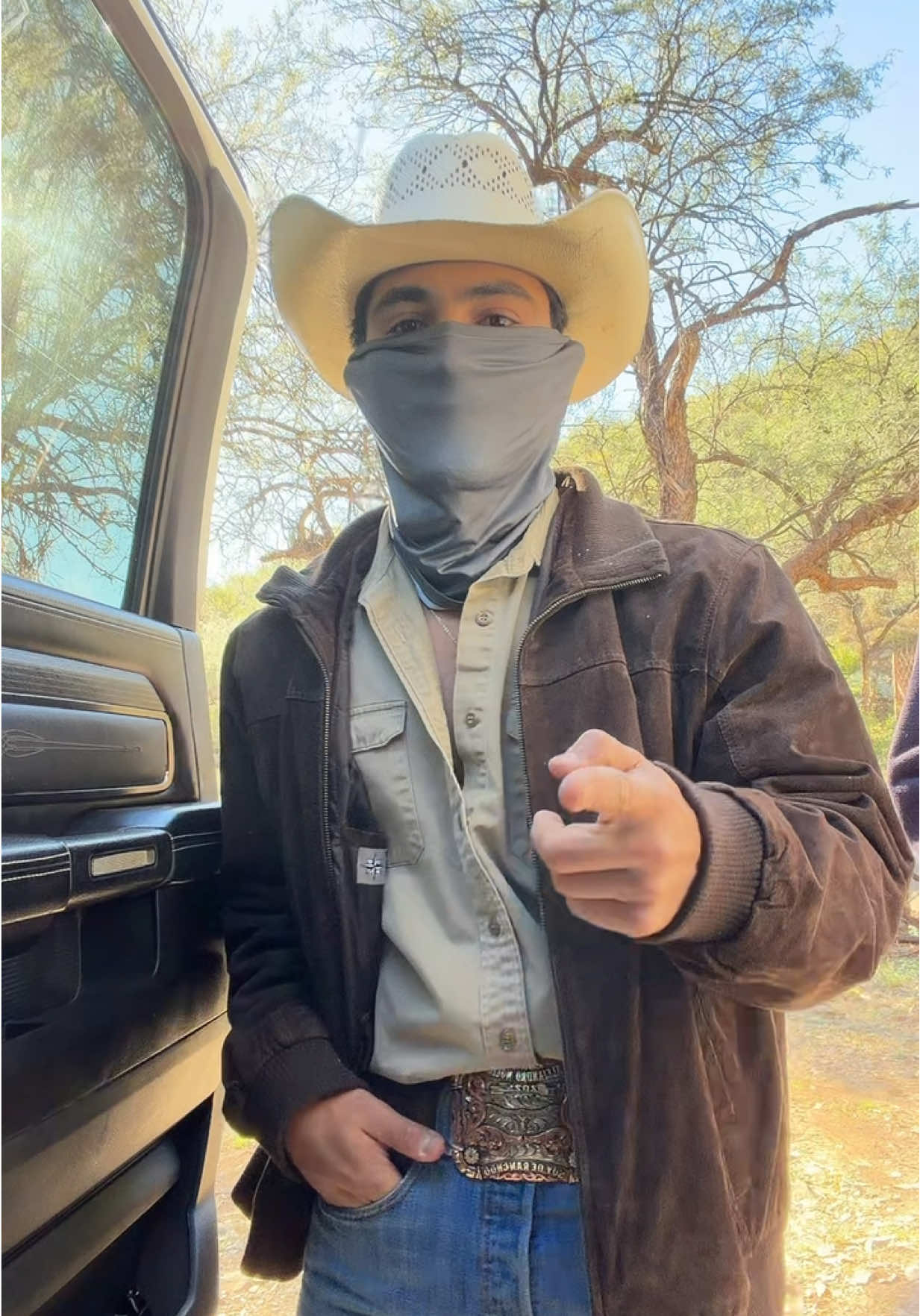 A chambear!! #ranchero #ranchlife #rancho #ganadero #alejandromolina 