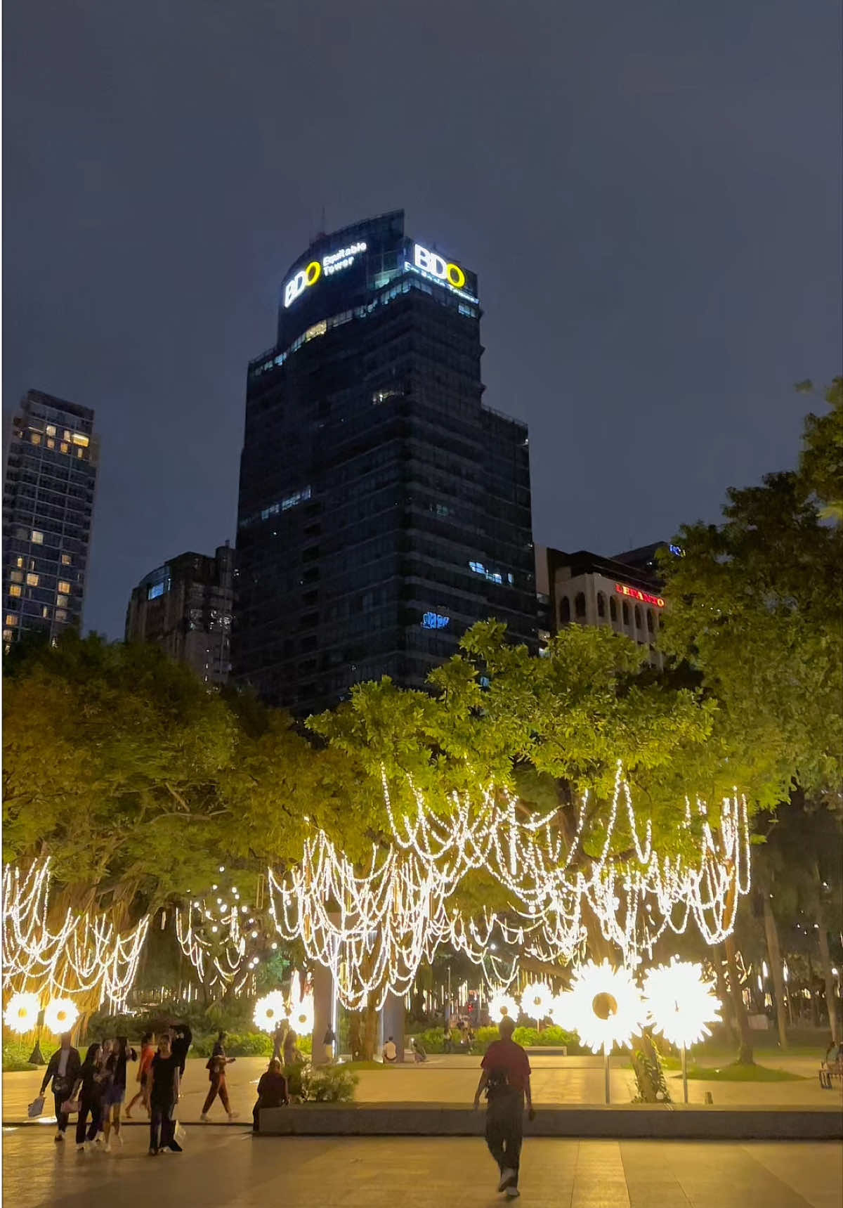 Ayala triangle garden Christmas 2025    Ayala Makati #ayalatriangle #christmas 