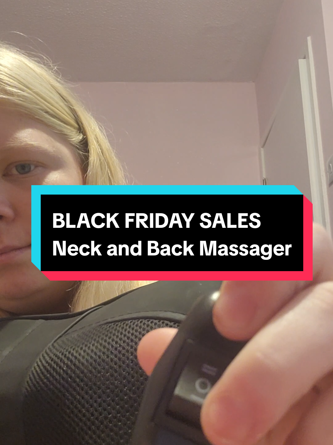 The perfect holiday gift for anyone who suffers with back and neck pain☺️🎉 #massager #christmasgiftideas #blackfriday #gadget #homegadget 