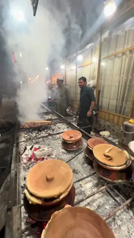 #salmankhan #jwandparast #poshto #enjoy #madinarestaurant 