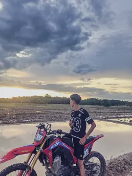 🐃#4upage #sunset #masukberanda #crf150l #lampung 