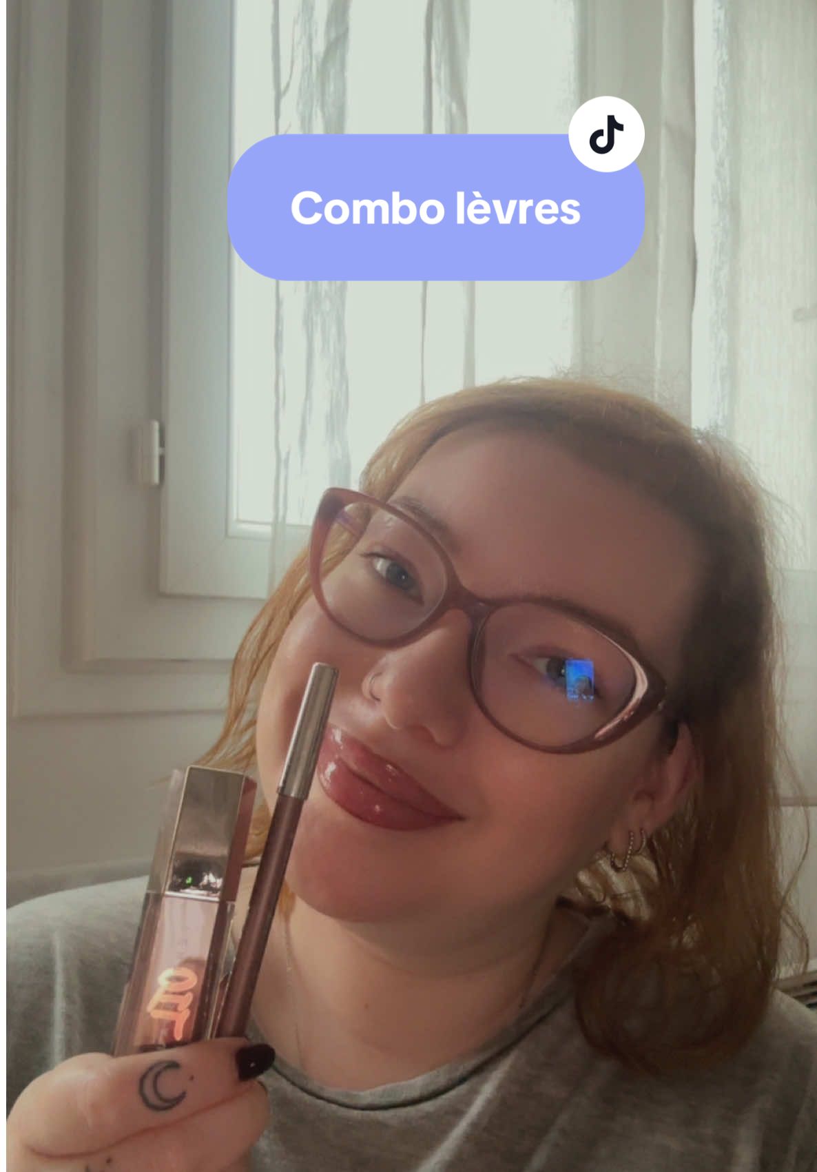 Encore un combo lèvres ! Haha ma passion 🤩 crayon Fenty Trace’d out et huile à lèvres Fenty Rose Amber 🤎 #lips #combos #lipoil #combolevres #beauty @Fenty Beauty 