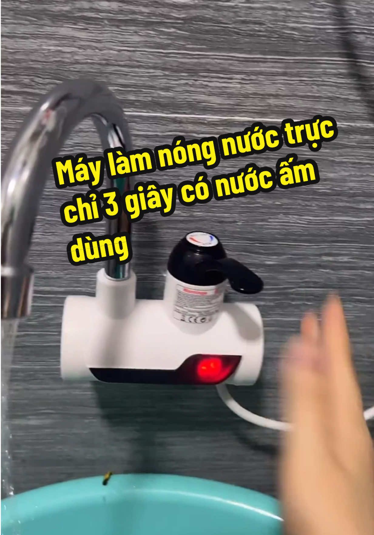 Máy làm nóng nước trực tiếp tại vòi #tiktoklive #livehighlights #binhnonglanhmini #maylamnongnuoctaivoi 