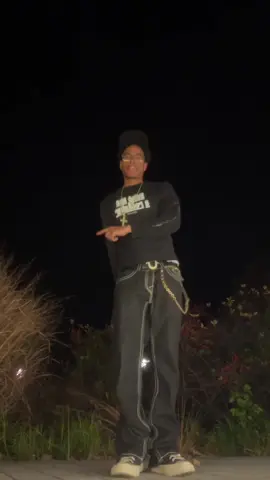 The heel click is my new favorite part✨dc:mee #fyp #fashion #dance #jrxnvy #viral 