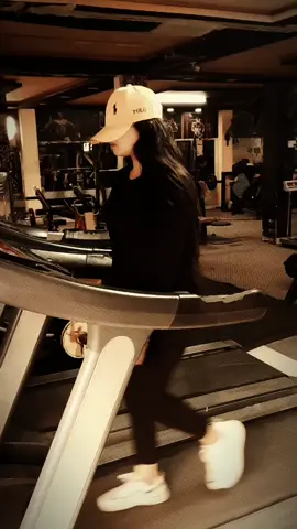 ایک رتی برابر بھی نہیں بدلیں گےخود کو آپ لاکھ نا پسند کریں ھمیں!  #CapCut #go_with_trend  #unfreezemyacount  #fyppppppppppppppppppppppp #viraltiktok 