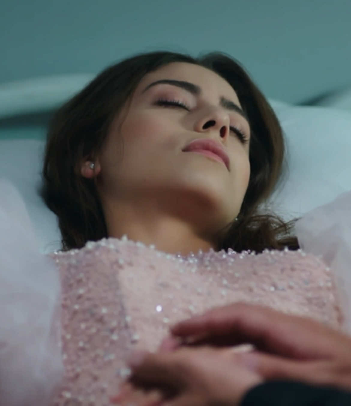 Zahra tiba-tiba pingsan di acara ulang tahun Yusuf? 😭💭 Saksikan Janji Cinta Zahra, HARI INI, Selasa, 25 November 2025 pukul 15.35 WIB hanya di SCTV! #JanjiCintaZahra #DramaTurkidiSCTV #SCTVSeries 