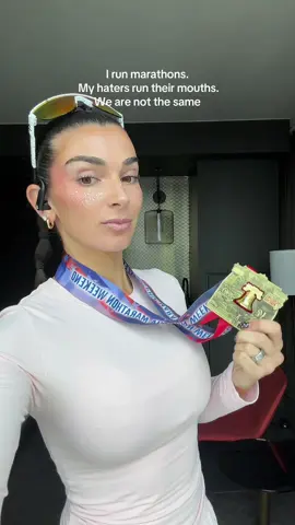 If there’s one place I’d never see a hater it’s at a marathon 🤏🏼🤏🏼 #marathon 