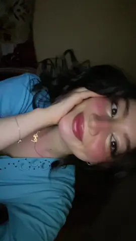 تزوجت بالاغنيه 