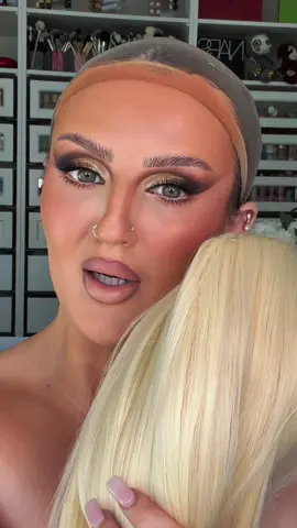 THIS MAKEUP IS EVERYTHING 😭😭 #blonde #blondewig #hairtransformation #hair #makeup 