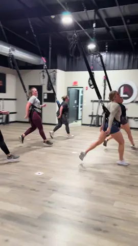 Bungee fitness combines high cardio with low impact movement for a great workout! Sign up today! #bungeefitness #levelup #cardio #lowimpact #groupfitness 