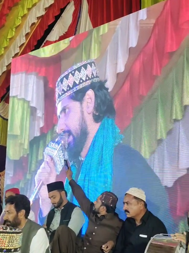 Sab Nazary Hazur Apke Hain🥰 Qibla @Umairzubairofficial Bahawalpur MAHFIL E NAAT #2025 #naatsharif #viral #umairzubair #foryou 