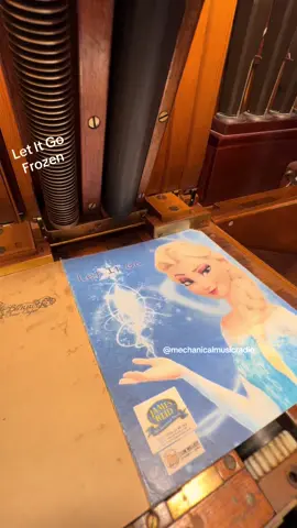 You won’t be able to resist singing - Let It Go. #organ #mechanicalmusic #unexpected #cover #mechanical 