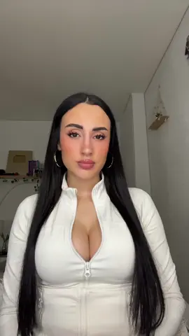 ella solita ha querido meterse en una polémica 