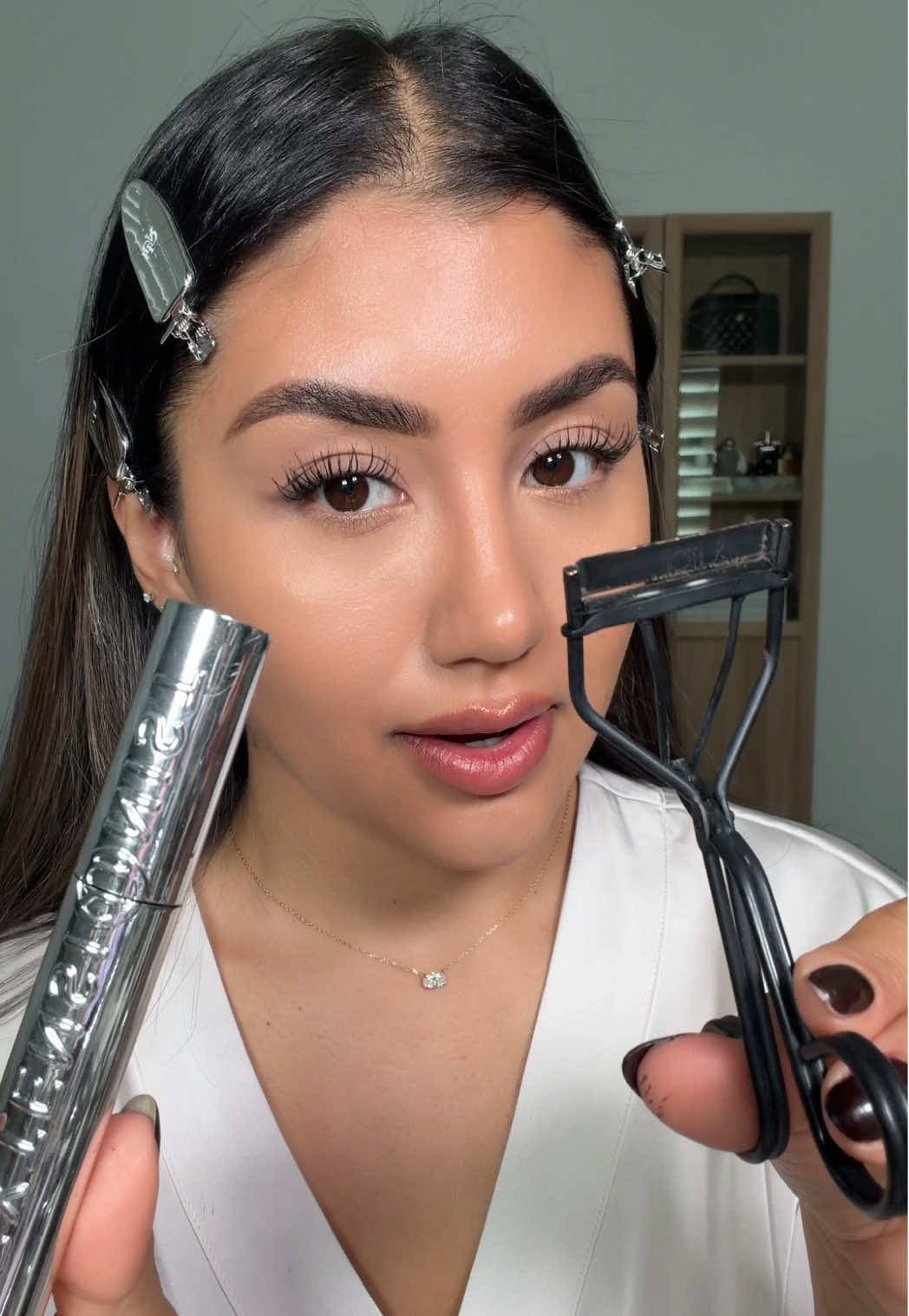 Current eyelash routine 🖤 Best eyelash curler ever @Surratt Relevee Lash Curler + @loréal paris usa Extensionist Mascara. These two will give the longest fullest wispy lashes people might think you’re wearing falsies! #lashroutine #eyelashes  #mascara #eyelashcurler #tiktokshopcreatorpicks 