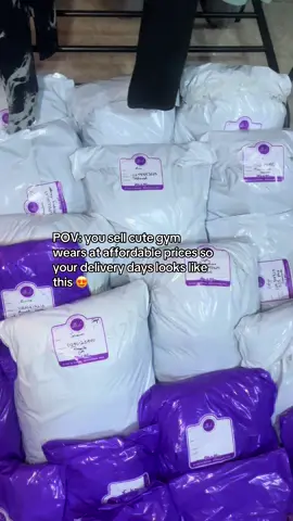 Your thrift and new gym wears plug . We offer nationwide deliveries.  Contact : 0537559464  #fitnesswearshop🇬🇭 #gymgirlsoftiktok #gymbag #GymTok #gymwear 