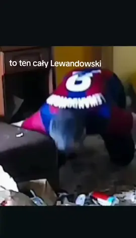 to ten cały lewy w prime w Barcy #dlaciebie #barcelona #piłkanożna #lewandowski #magical 