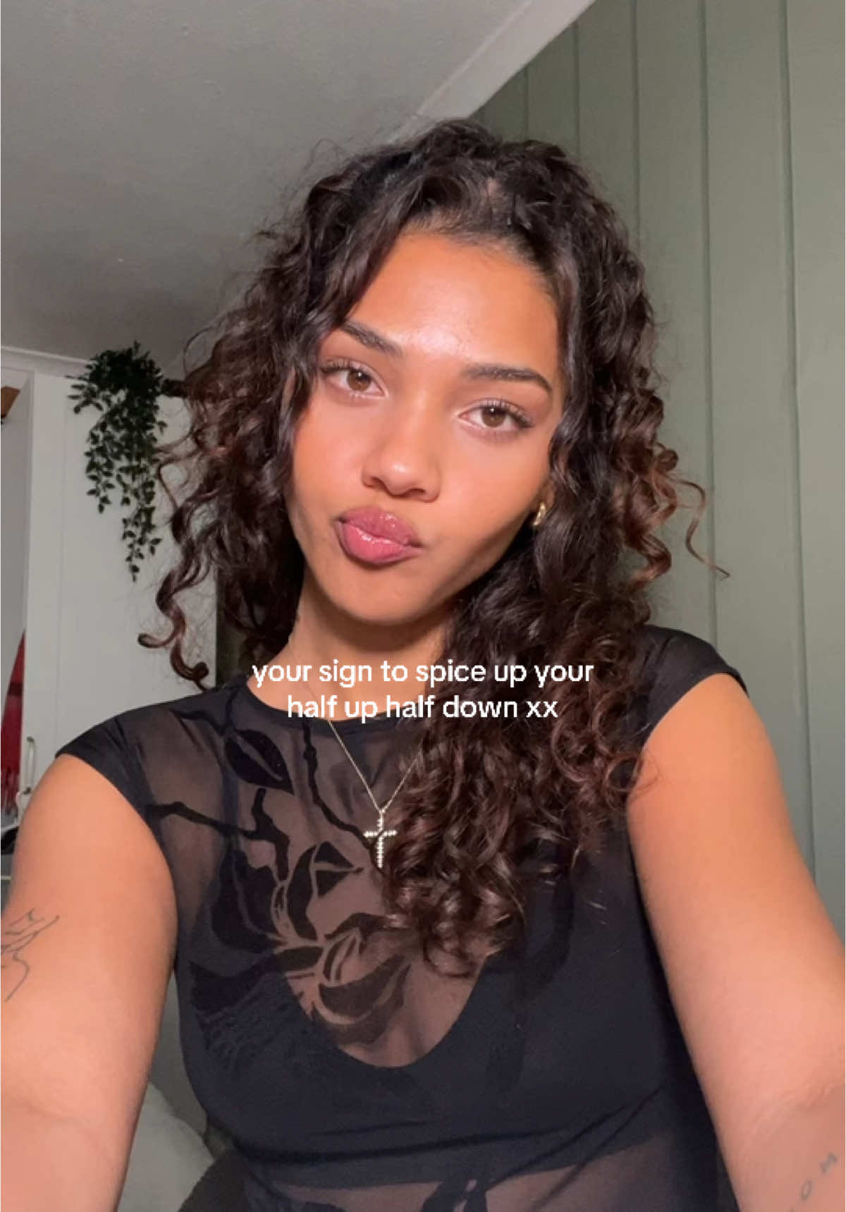 a lil braid makes it sm more interesting 🤓