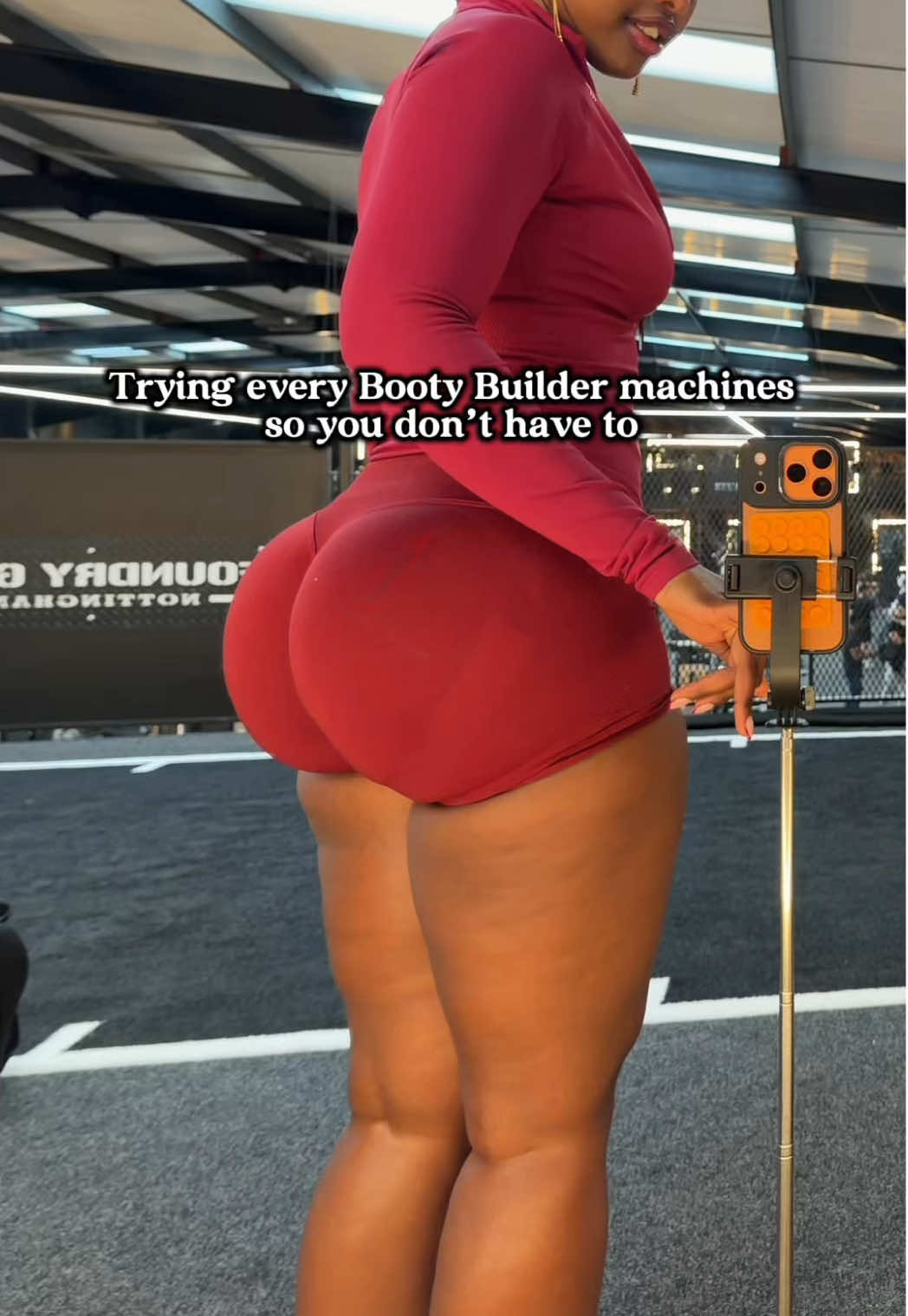 Period bloated, sick, but still came to test every booty machine in this new gym 😭🍑 Glutes stay winning even when I don’t @DFYNE  code:NQ10💕 #bootybuilder #glutes #girlswholift 