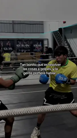 Y la gente prefiere hablar… 😂😂 Clases de Box frente al segundo parque de Larapa  #sparring #box #boxeo #cusco #fyp 