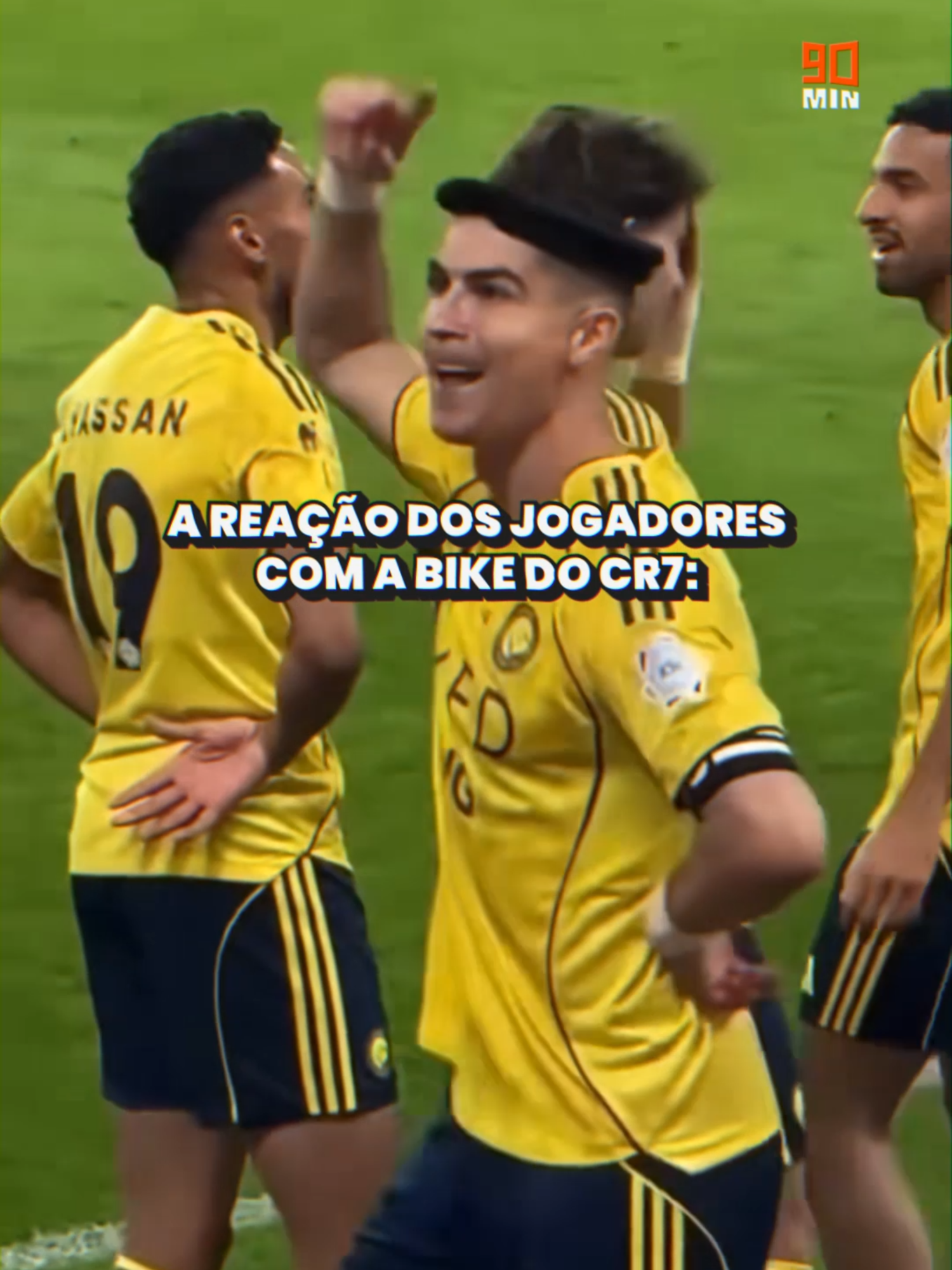 É um gol absurdamente histórico, né? 🔥 🎥; X/Tnfc1_ #cr7cristianoronaldo #cristianoronaldo #footballskills #golaco #futebol #futebolmeme #futebolmemesbrasil #futebolzoeira #futebolzoeiro #footballfunny #footballfunnymoments #lancesdofutebol #saudiproleague #alnassr #tiktokesportes #tiktoksports #footballtiktok #meme #memestiktok