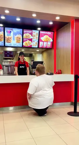 Поступок 🥲 #t2x2moments #twitchstreamer #рекиии #sora2 #босскфс #povs @Антон T2x 