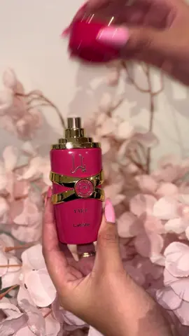 Les parfums 50 ml …. 🫶🏼🫦 #yara #parfumdedubai #femme 