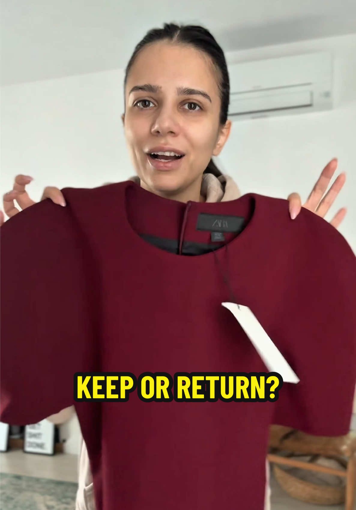 Pastram sau returnam? 👀  #zara #zaradress #keeporreturn #zaracollection 