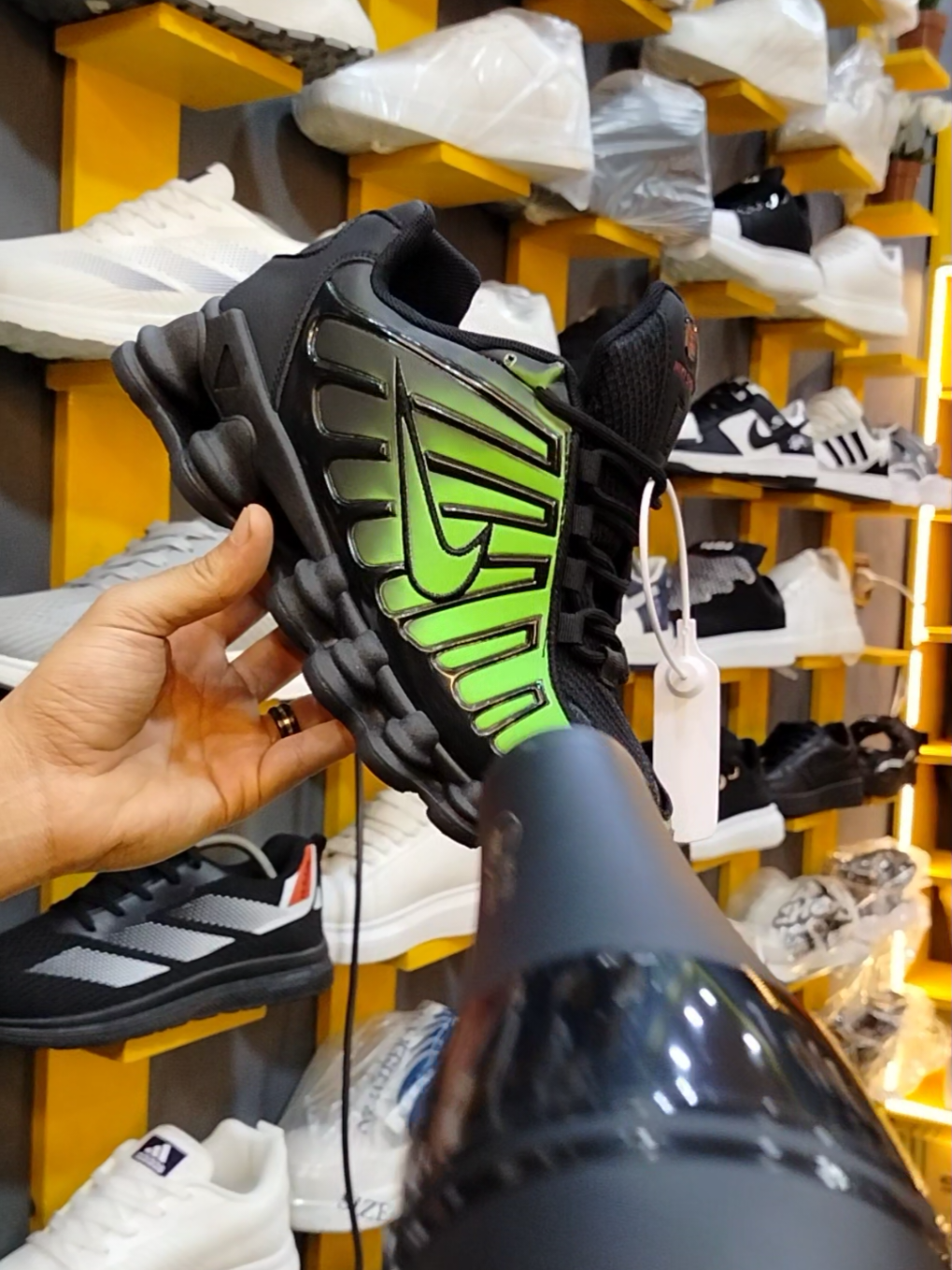 #عروضات #الشعب_الصيني_ماله_حل😂😂 #كوتشيات #SHOES🔥🔥🔥👟 #capcut 