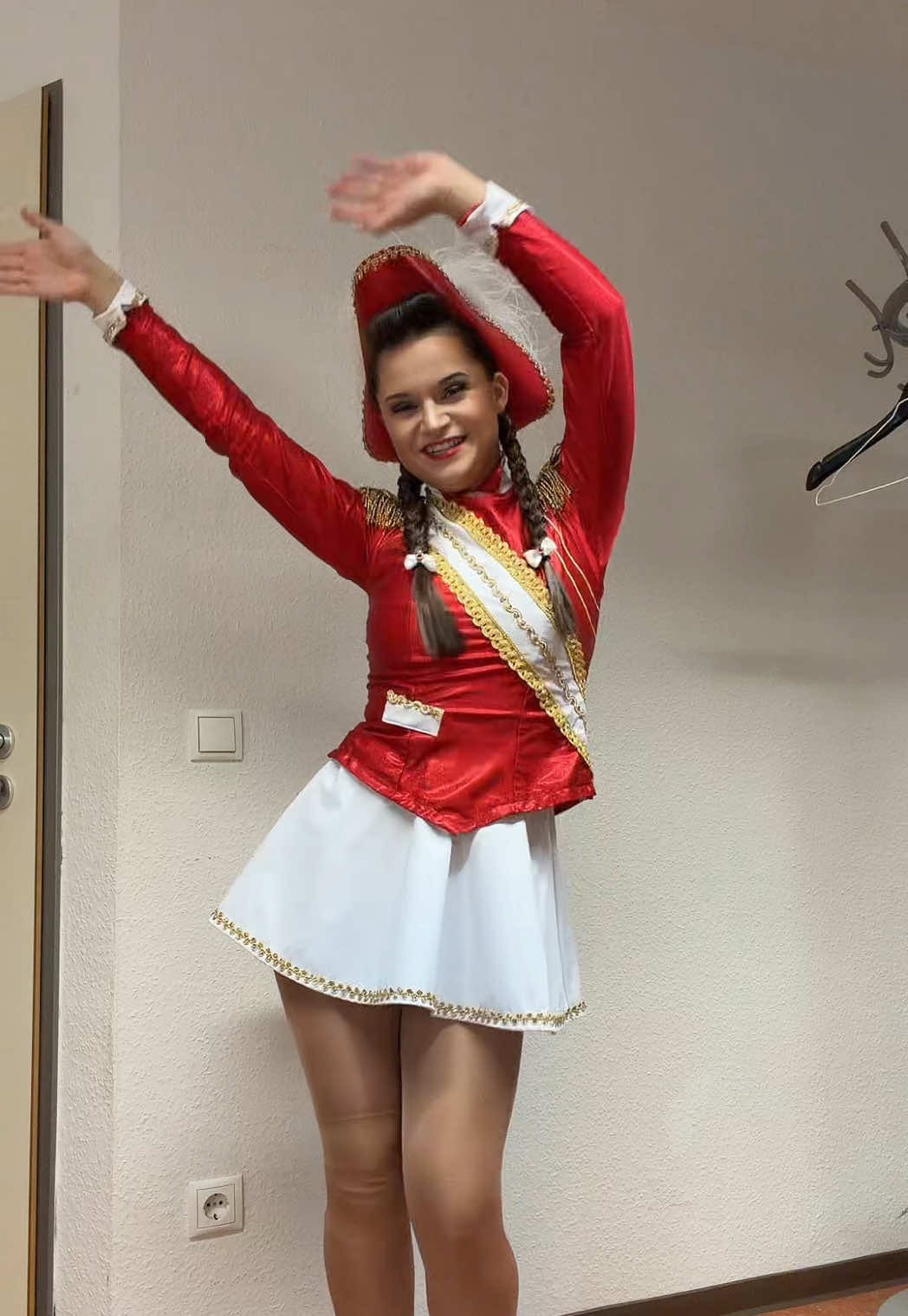 Wer kann den Tanz noch?😜 #foryoupage#fyp#viral#dance#fy 