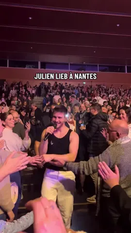 Julien Lieb et son public🥹🫶🏼 #julienlieb #concert #lejeu #concerts @Julien Lieb 