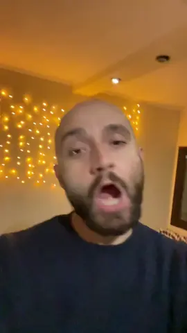 Vrei facturi mai mici la încălzire? Iată 5 metode genial de ieftine, legale și… uneori dubioase 😅. Nu garantez confort, dar garantez economie! ❄️💸. #LifeHack #economii #fyp #treanding #moldova 