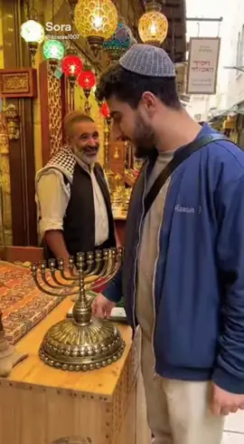 ‏כשאתה מתווכח על המחיר בעיר העתיקה בירושלים.                                #foryou #ישראל #trending #viral #sora 