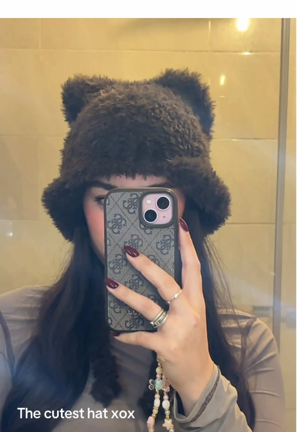 Click the product link on my video for the hat !  The CUTEST hat ever !  Perfect for winter ❄️ so soft and cosy🥰  #hat #OOTD #winterfashion #contentcreator #fashioncontentcreator 