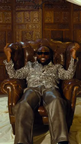 My baby divine, she dey give me dutty wine 5️⃣ #afrobeats #davido 