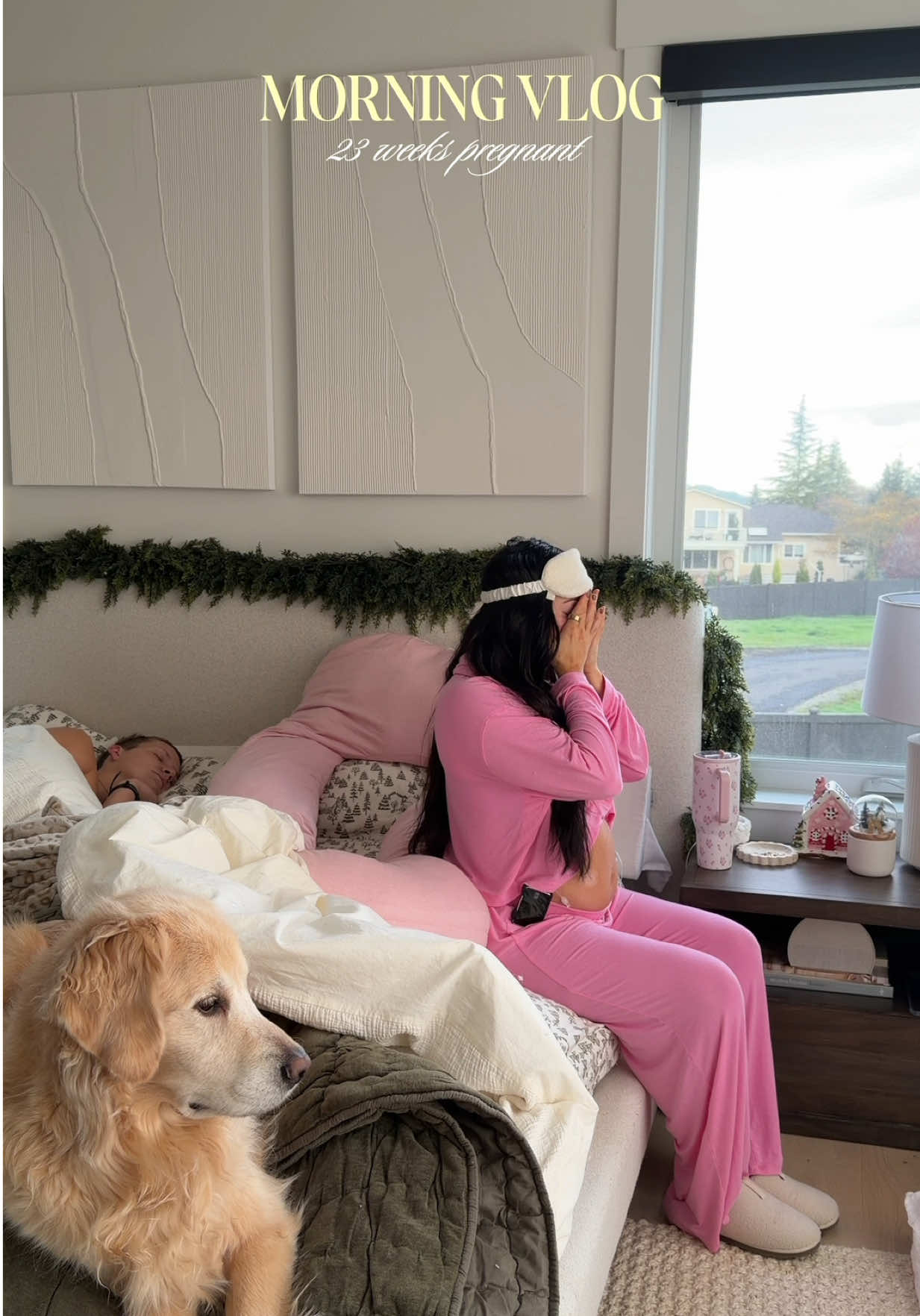 HAPPY MONDAY🩷🫧🫐🤰🏻 i hope you have the best week!! #morningvlog #pregnant #secondtrimester #Vlog #viral 