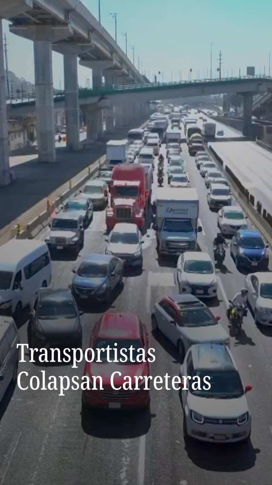 Este lunes 24 de noviembre se lleva a cabo un mega bloqueo en diversas carreteras de México, convocado por transportistas y trabajadores agrícolas. Los drones de N+ muestran cómo se ven las zonas afectadas desde el aire. #noticiasnmás #bloqueos #autopistasméxico #transportistas #foryou