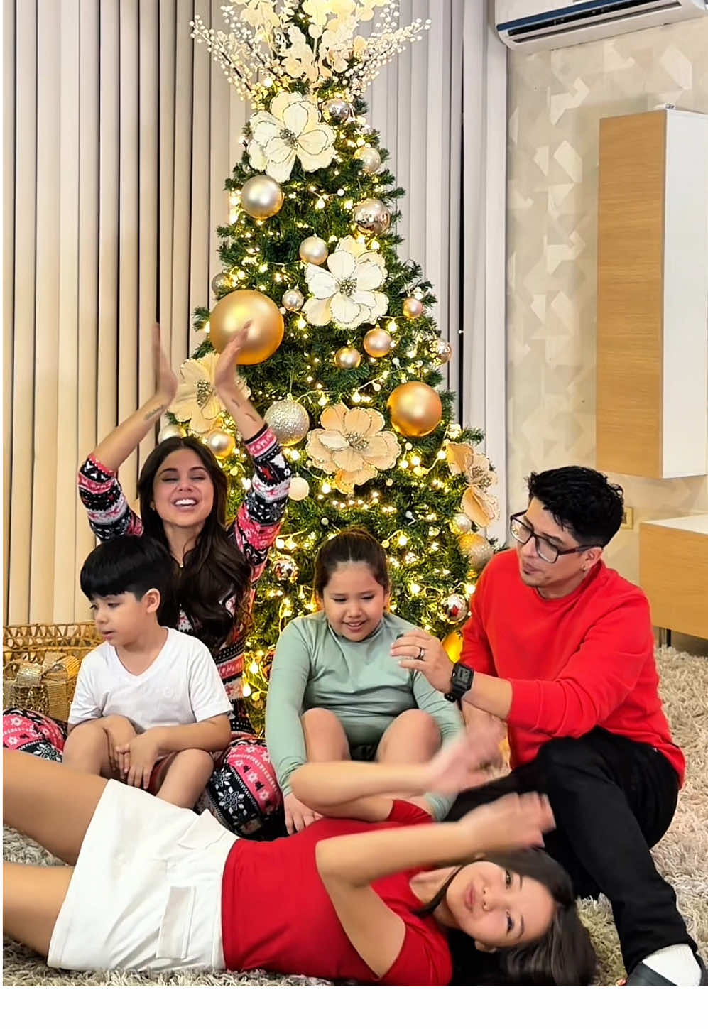 Especial de armado de árbol 🤭🎄🎅🏻 #fyp #navidad #familia #Vlog #losmarquina 