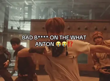 bro wanted to be tuff and let out his inner new jerseyan swag 😭😭🙏 #kpopfyp #fyp #riize #antonlee #musicvideo 