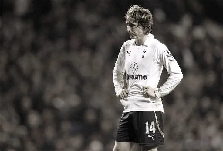 This night is cold in the kingdom I can feel you fade away From the kitchen to the bathroom sink and Your steps keep me awake Don't cut me down, throw me out, leave me here to waste I once was a man with dignity and grace Now I'm slipping through the cracks of your cold embrace So please, please Could you find a way to let me down slowly? A little sympathy I hope you can show me If you wanna go, then I'll be so lonely If you're leaving, baby, let me down slowly Let me down, down, let me down, down Let me down, let me down, down Let me down, down, let me down If you wanna go, then I'll be so lonely If you're leaving, baby, let me down slowly Cold skin, drag my feet on the tile As I'm walking down the corridor And I know we haven't talked in a while So I'm looking for an open door Don't cut me down, throw me out, leave me here to waste I once was a man with dignity and grace Now I'm slipping through the cracks of your cold embrace So please, please Could you find a way to let me down slowly? A little sympathy, I hope you can show me If you wanna go, then I'll be so lonely If you're leaving, baby, let me down slowly Let me down, down, let me down, down Let me down, let me down, down Let me down, down, let me down If you wanna go, then I'll be so lonely If you're leaving, baby, let me down slowly And I can't stop myself from falling down And I can't stop myself from falling down And I can't stop myself from falling down And I can't stop myself from falling down Could you find a way to let me down slowly? A little sympathy, I hope you can show me If you wanna go, then I'll be so lonely If you're leaving, baby, let me down slowly Let me down, down, let me down, down Let me down, let me down, down Let me down, down, let me down If you wanna go, then I'll be so lonely If you're leaving, baby, let me down slowly #modric #fyp #furyou 