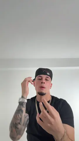 Ya escucharon “A tu manera” ???💫