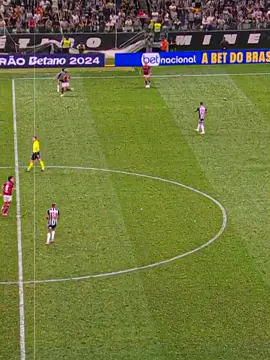 amanhã tem flamengo e eu só lembro desse gol do Bruno Henrique 🤩🔥  #flamengo #atleticomineiro #brasileirao #brunohenrique #editfutebol 