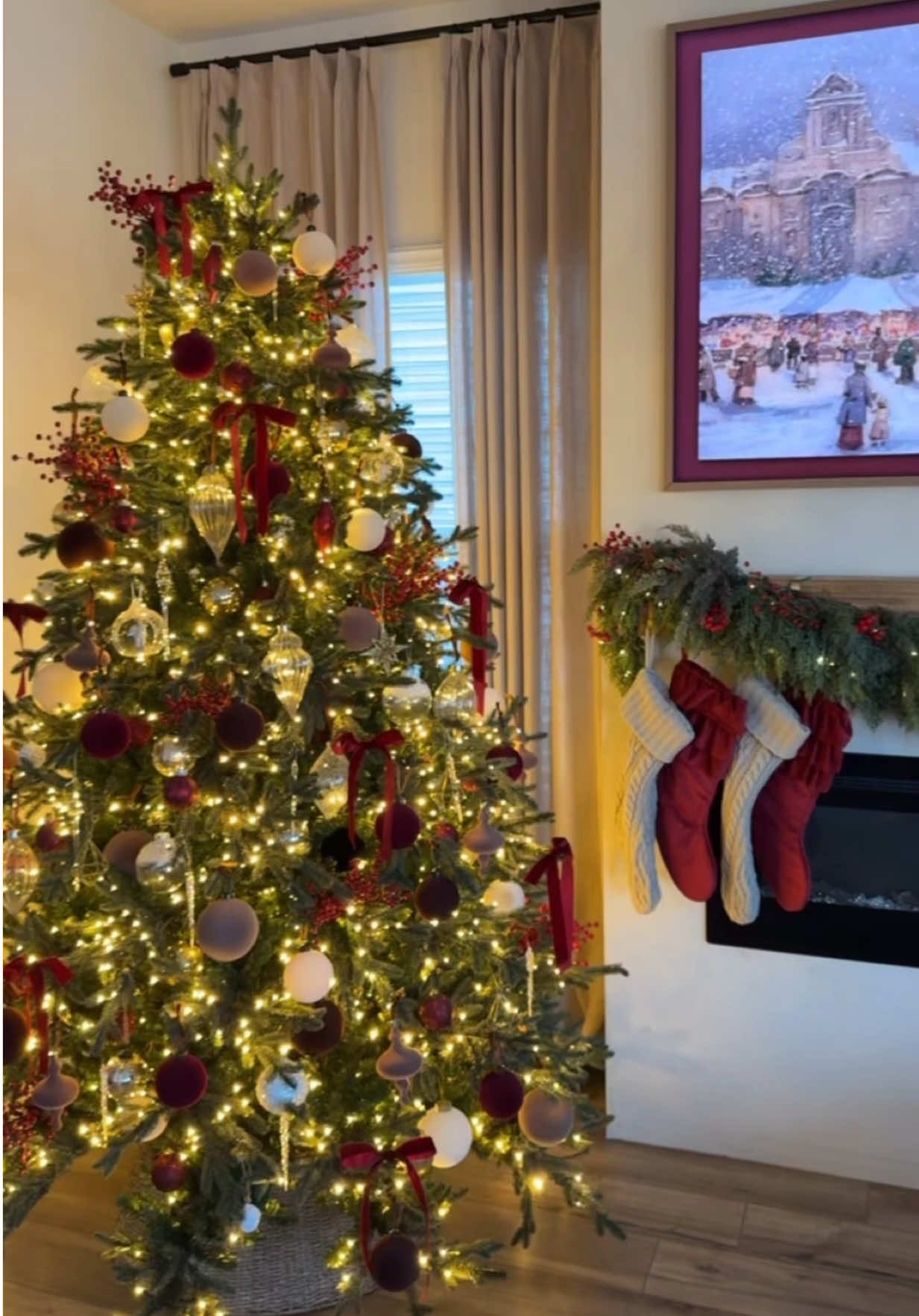 my 2025 Christmas tree🎄🎁 share a photo of yours if you have it up✨💫 I love seeing how everyone decorated their beautiful trees🤗  #christmastree#christmasdecor#christmas2025#ornaments#amazonfinds 
