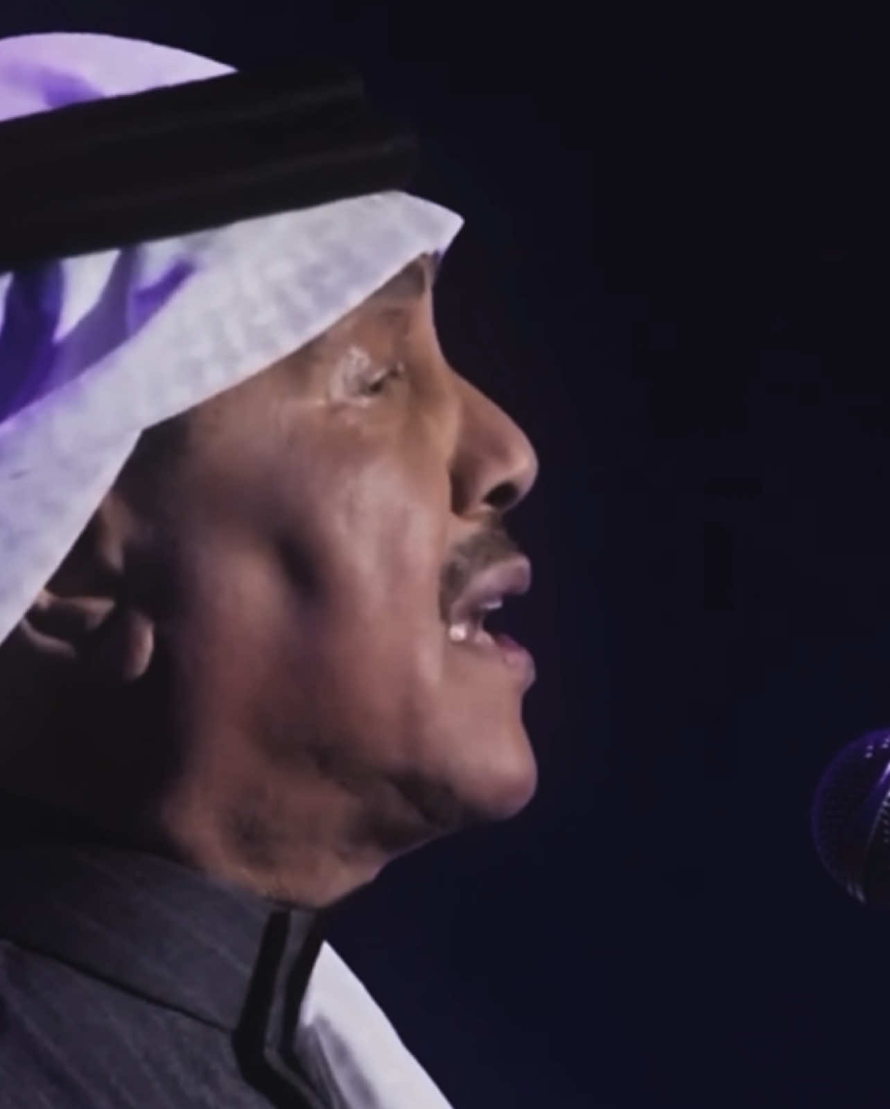 - ٢٨ نوفمبر بيكون يوم تاريخي ،، لحق ع التذاكر في موقع فانز باس ولا تنسى تستخدم كود : s3d1  #محمد_عبده  #abdu 