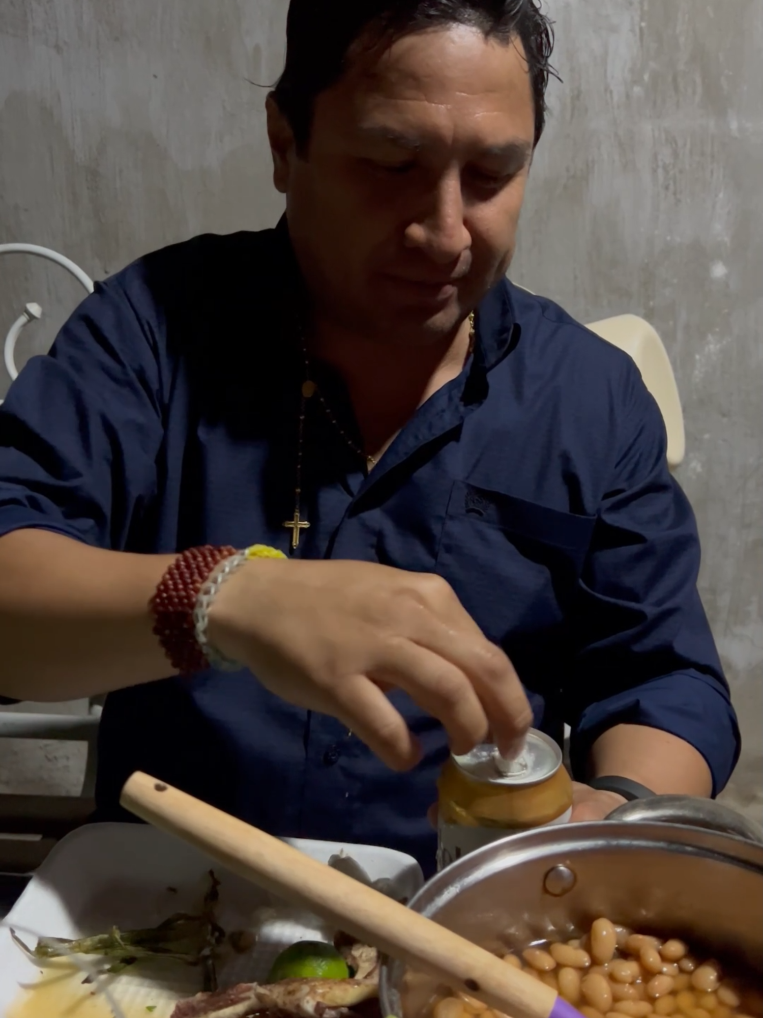 Con su permiso 🍻😂 #LosPasosDeJulion #JAYSNB #JulionAlvarez