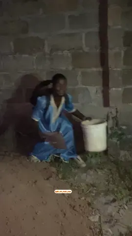 Am coming from work nii please 😂😂