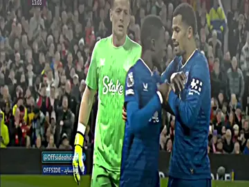 والله اغرب طرد في تاريخ كورة القدم ادريسا غانا غاي يُطرد بسبب ضرب زميله في الفريق 😨😨😨😨#تيم_بـيـدري⚜️ #دارفن⚜️ 