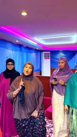 ❤️🫂@Alina ina beerdoon 🇸🇱❤️🫅🏻 